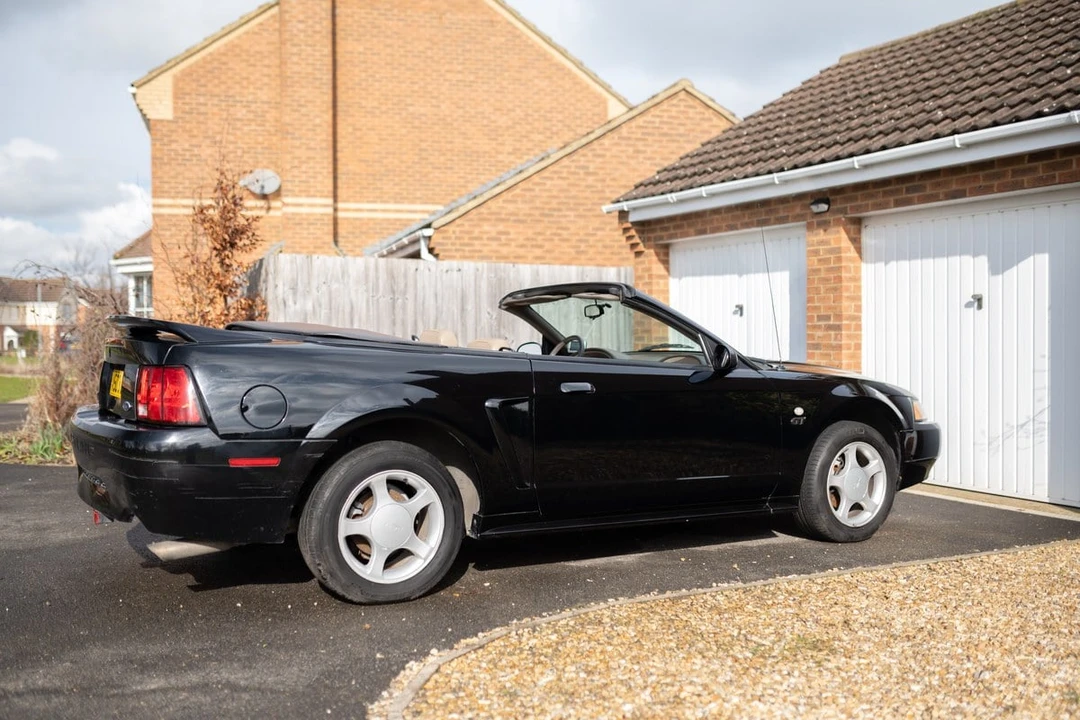 2000 Ford SN95 Mustang - Image 16 of 30