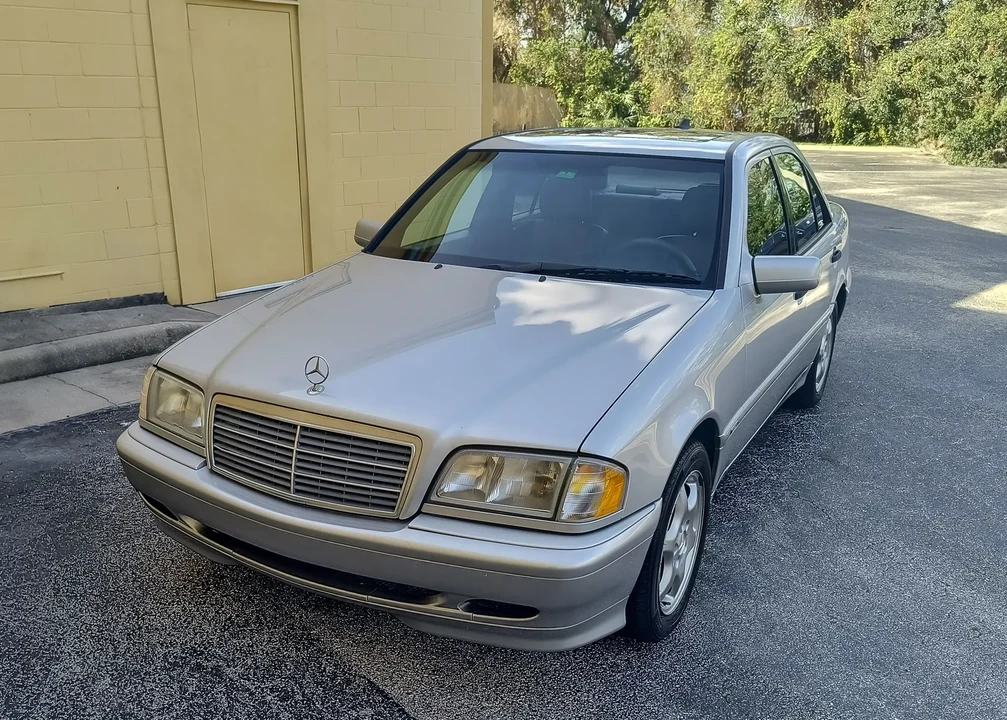 2000 Mercedes-Benz W202 C-Class - Image 2 of 6