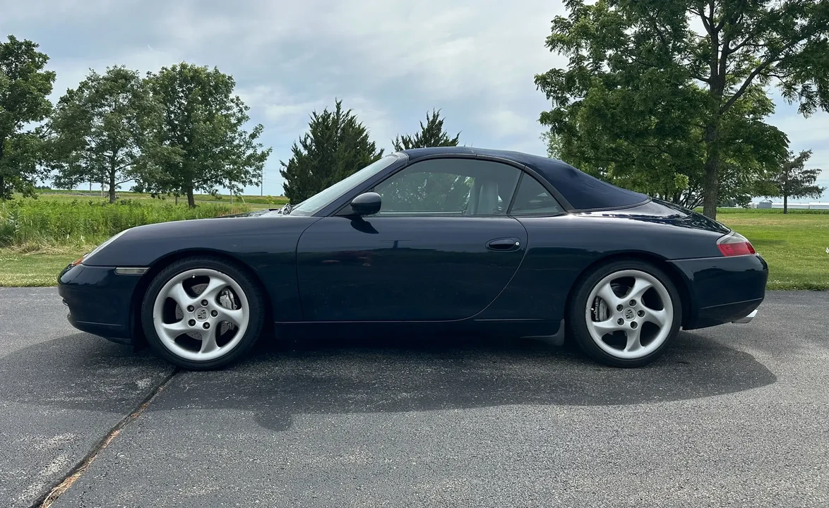 2000 Porsche 996 Carrera 4 - Image 2 of 6