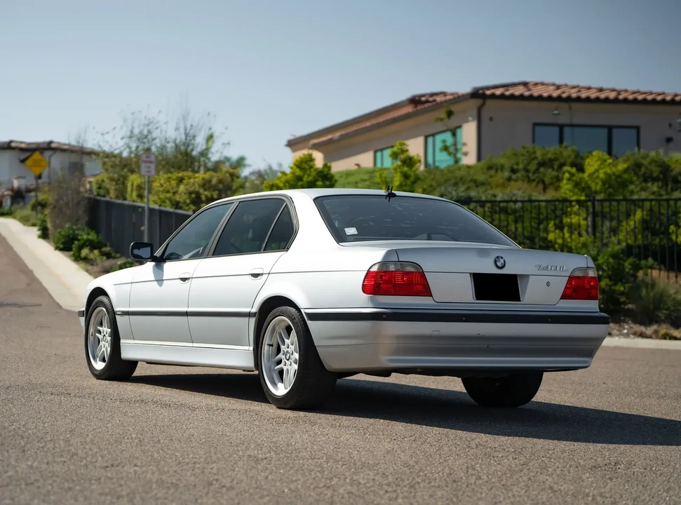 2001 BMW E38 7 Series - Image 4 of 6