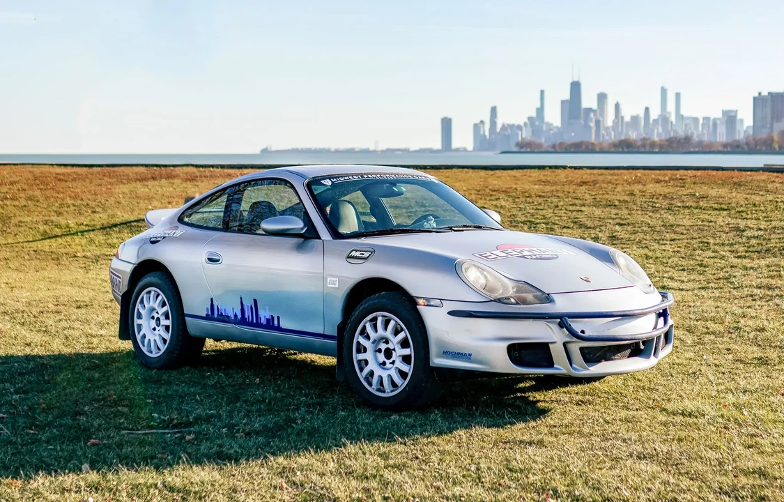 2001 Porsche 996 Carrera 4 - Image 3 of 6
