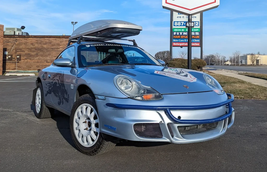 2001 Porsche 996 Carrera 4 - Image 4 of 6