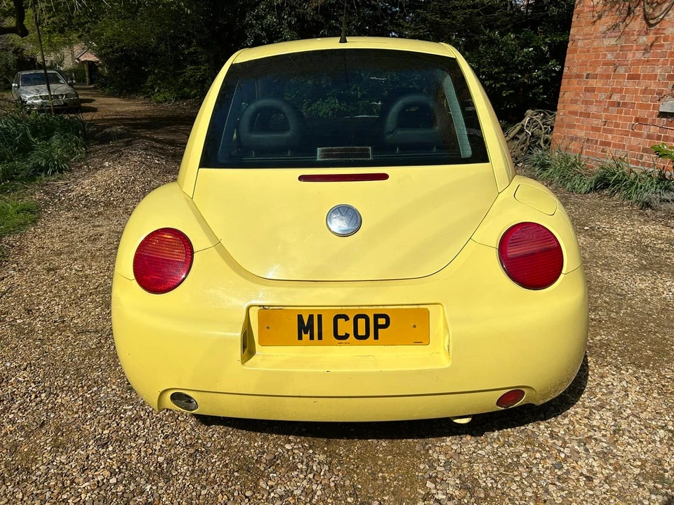 2001 Volkswagen New Beetle - Image 10 of 30