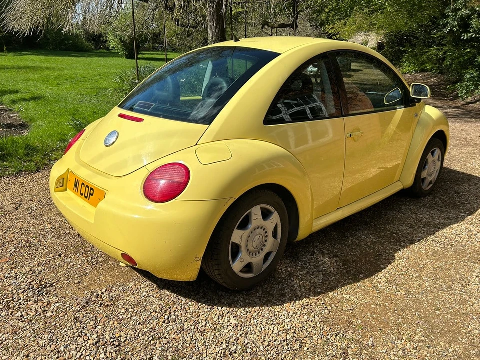 2001 Volkswagen New Beetle - Image 9 of 30