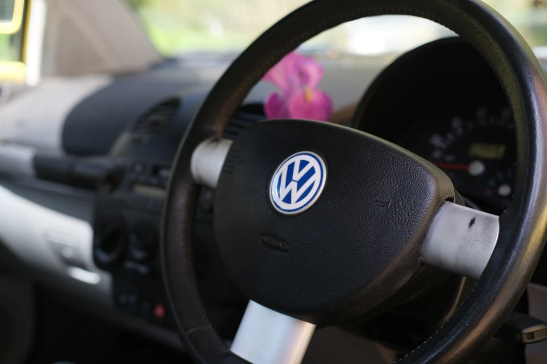 2001 Volkswagen New Beetle - Image 18 of 30