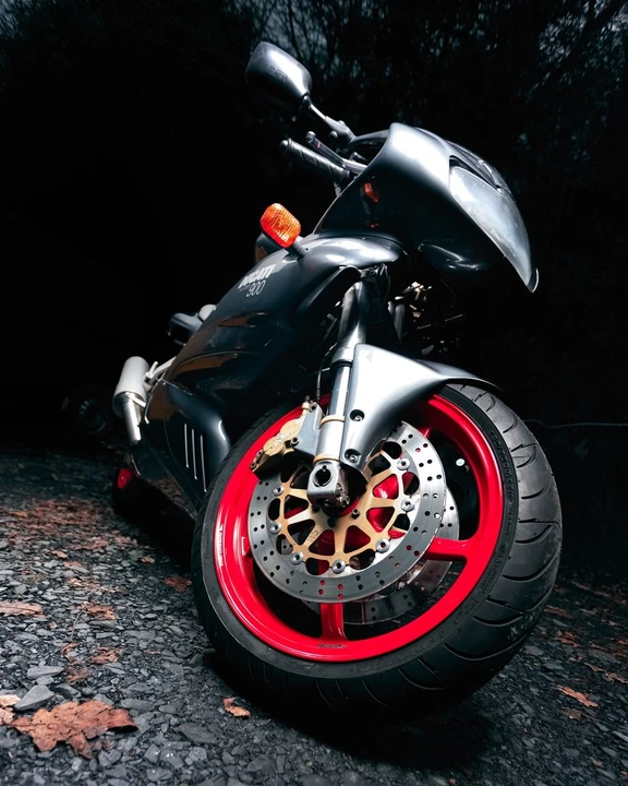 2002 Ducati 750 & 800 & 900 & 1000 - Image 18 of 30