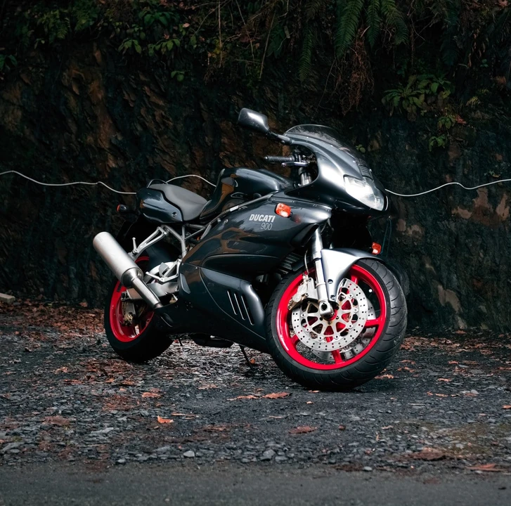 2002 Ducati 750 & 800 & 900 & 1000 - Image 3 of 30