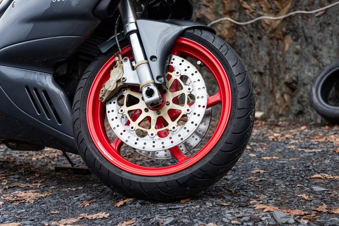 2002 Ducati 750 & 800 & 900 & 1000 - Image 14 of 30