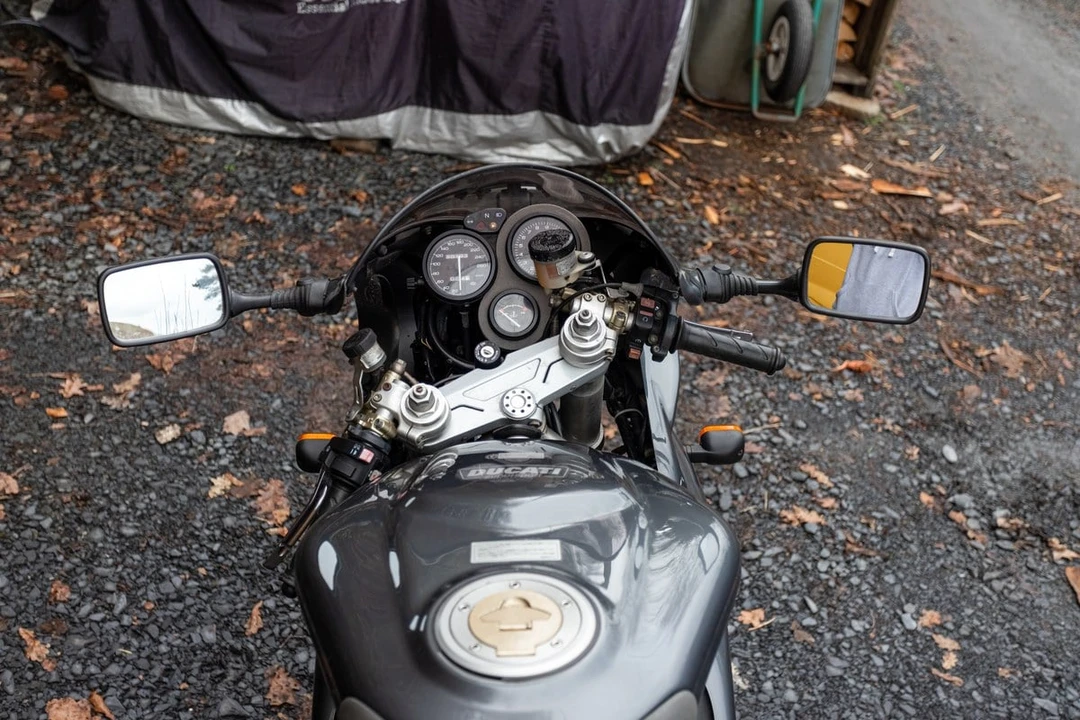 2002 Ducati 750 & 800 & 900 & 1000 - Image 11 of 30