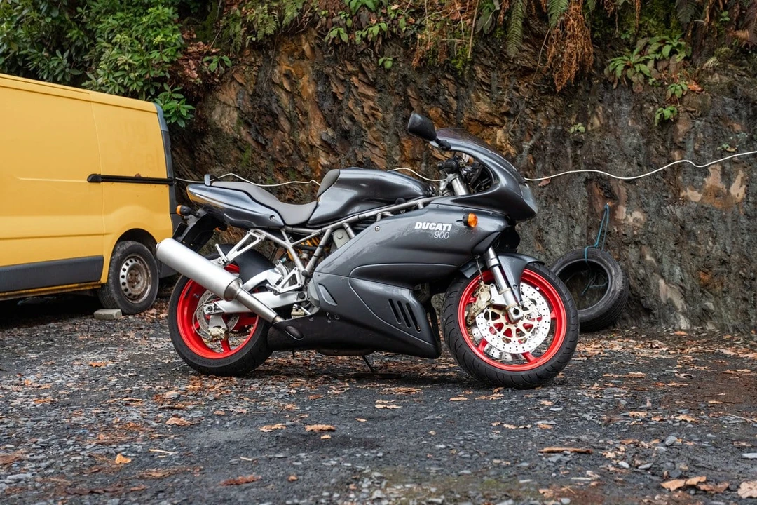 2002 Ducati 750 & 800 & 900 & 1000 - Image 13 of 30