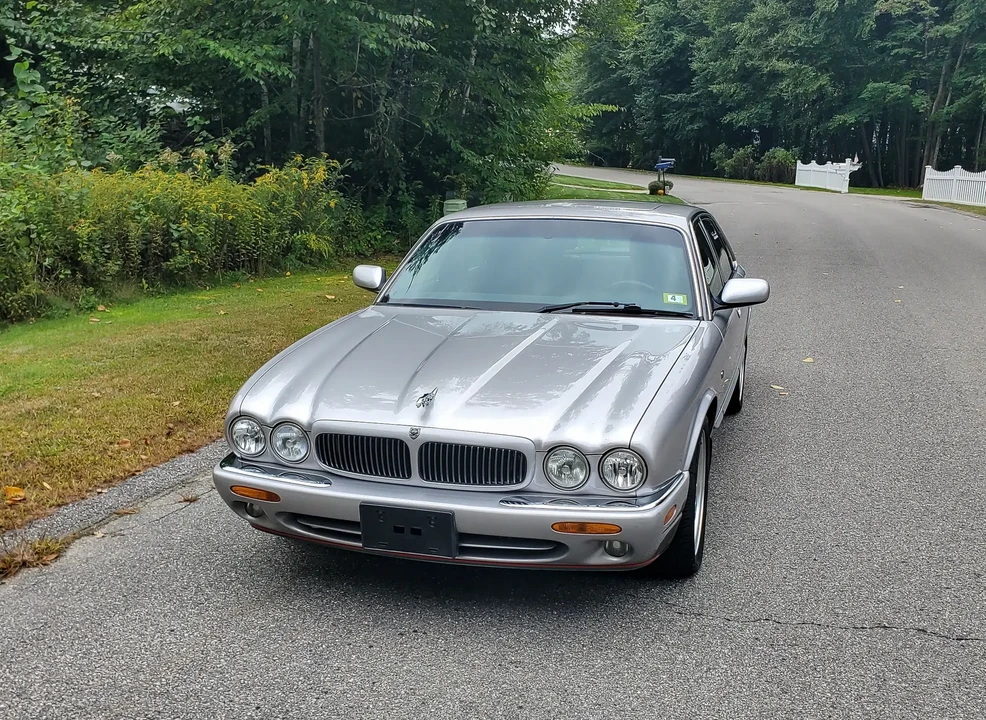 2003 Jaguar X308 XJ - Image 2 of 6