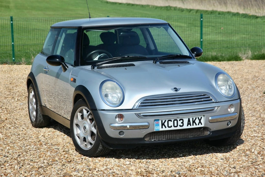 2003 Mini Mini 1st Gen - Image 7 of 30