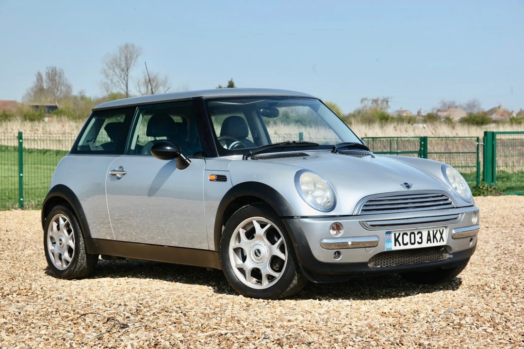 2003 Mini Mini 1st Gen - Image 8 of 30
