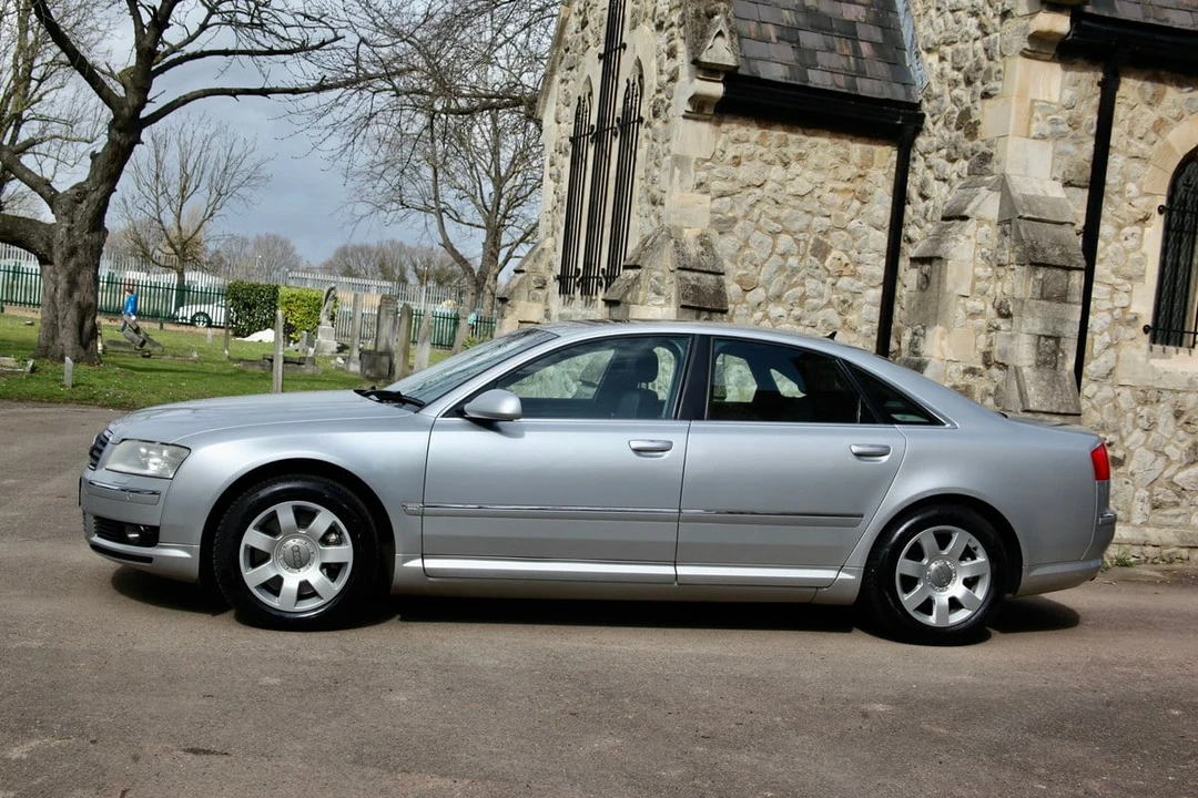 2004 Audi D3 A8 - Image 4 of 30