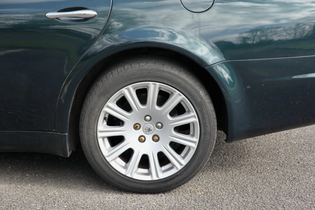 2004 Maserati Quattroporte 5th Gen - Image 19 of 30