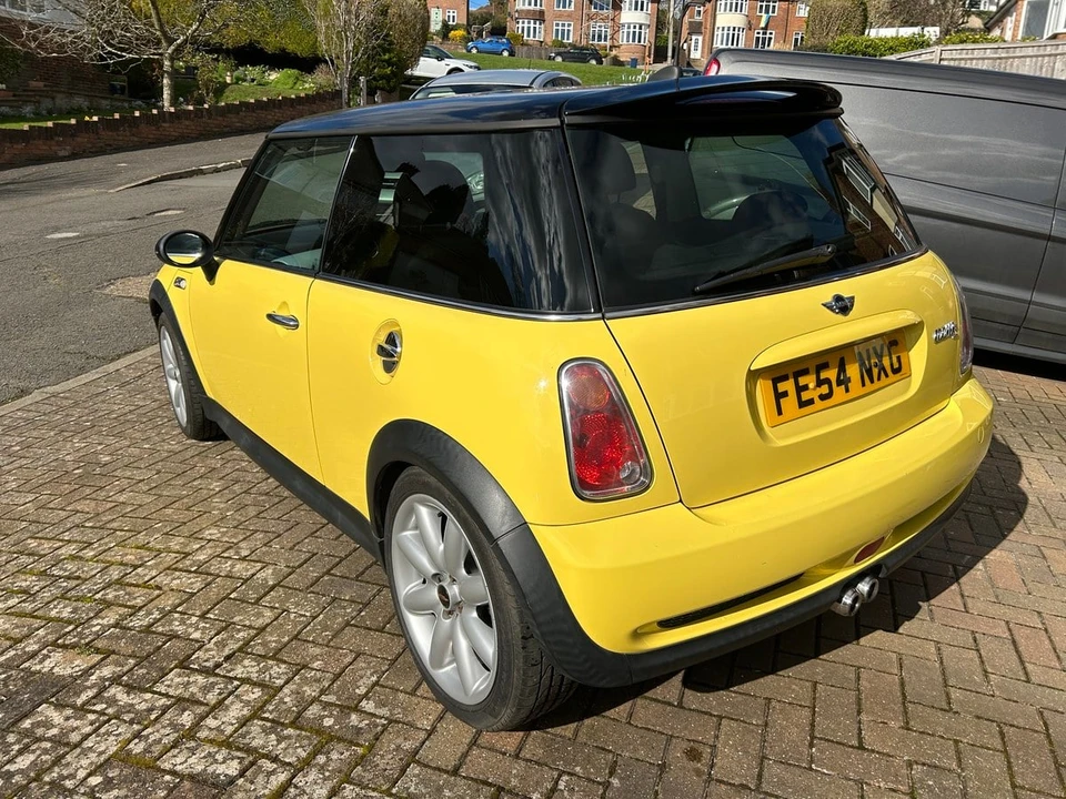 2004 Mini Mini Cooper S 1st Gen - Image 14 of 30