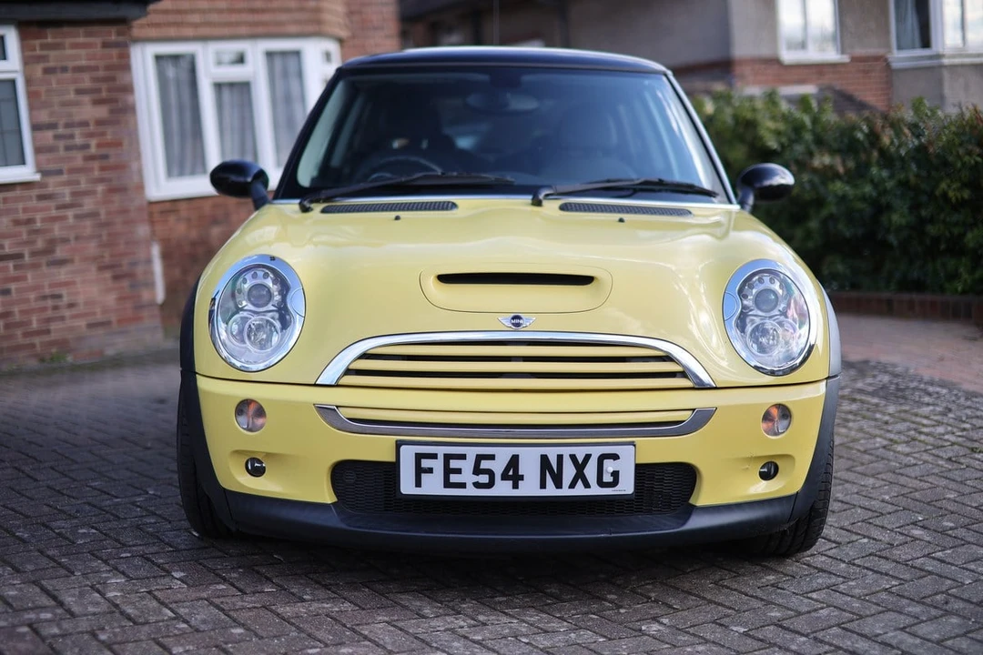 2004 Mini Mini Cooper S 1st Gen - Image 8 of 30