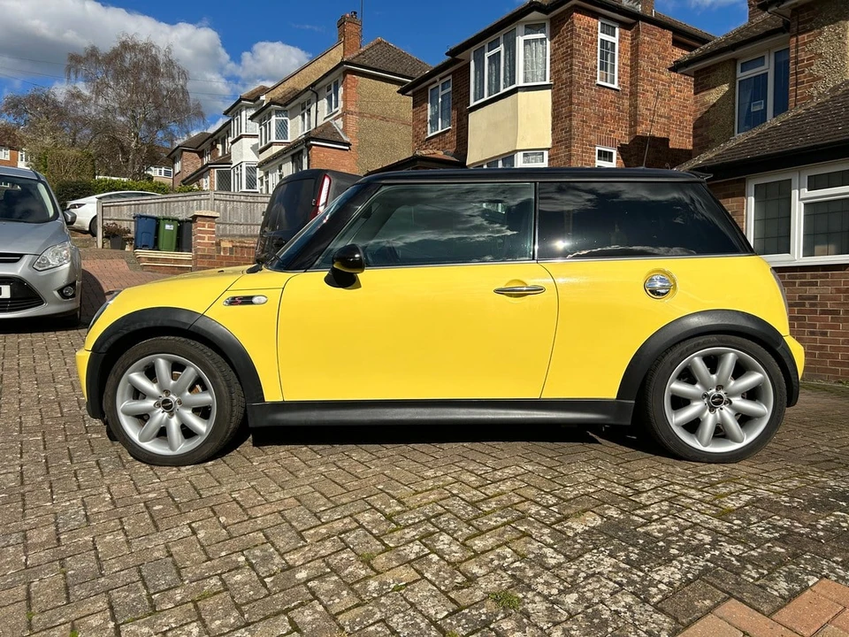 2004 Mini Mini Cooper S 1st Gen - Image 15 of 30