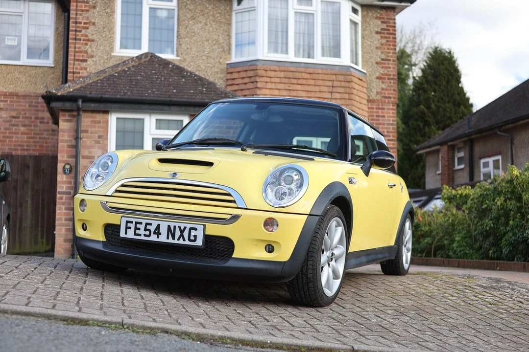 2004 Mini Mini Cooper S 1st Gen - Image 2 of 30