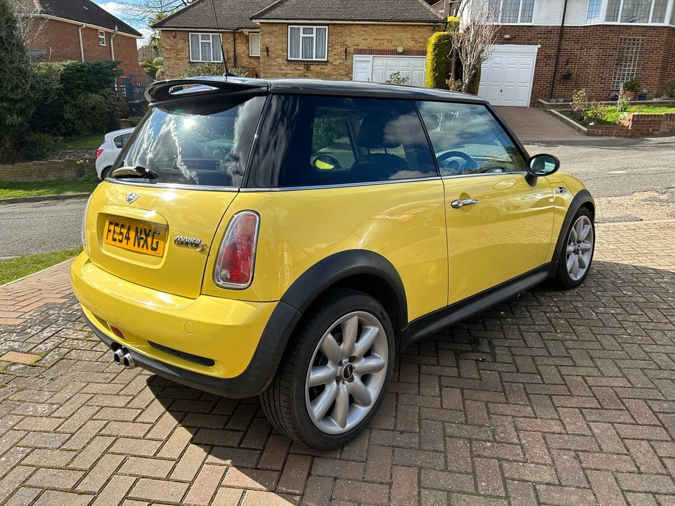 2004 Mini Mini Cooper S 1st Gen - Image 12 of 30