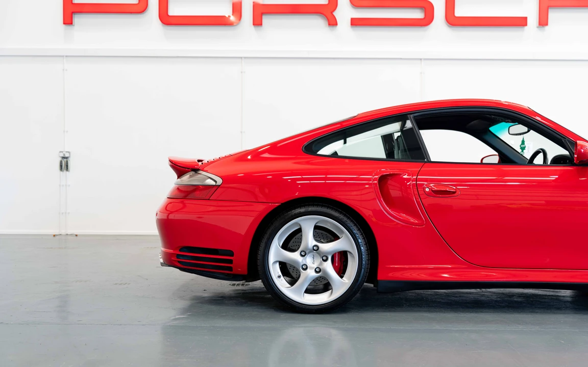 2004 Porsche 996 Turbo - Image 24 of 31