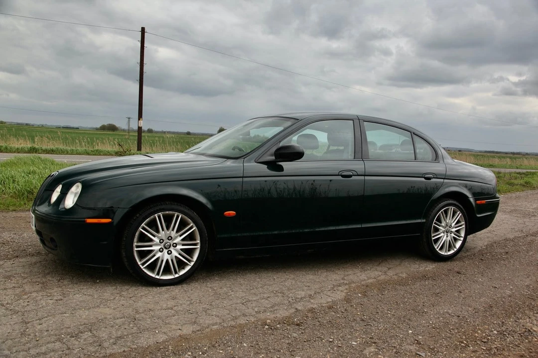 2005 Jaguar S-Type 2nd Gen - Image 14 of 30