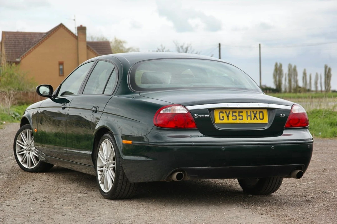 2005 Jaguar S-Type 2nd Gen - Image 28 of 30