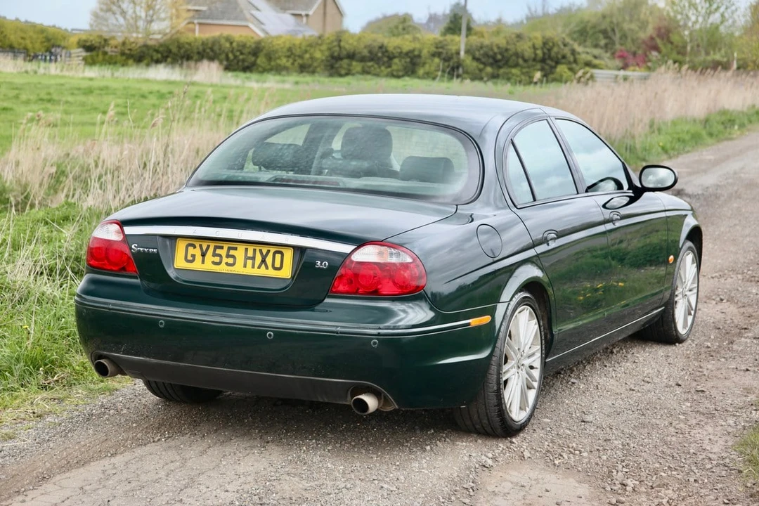 2005 Jaguar S-Type 2nd Gen - Image 24 of 30