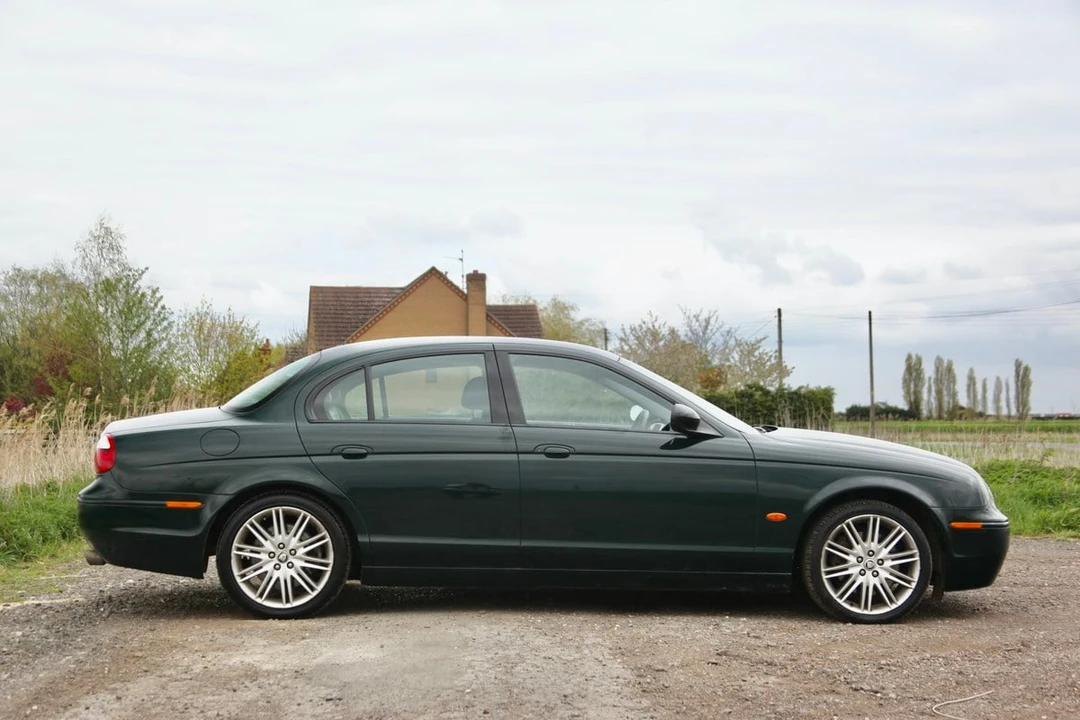 2005 Jaguar S-Type 2nd Gen - Image 12 of 30