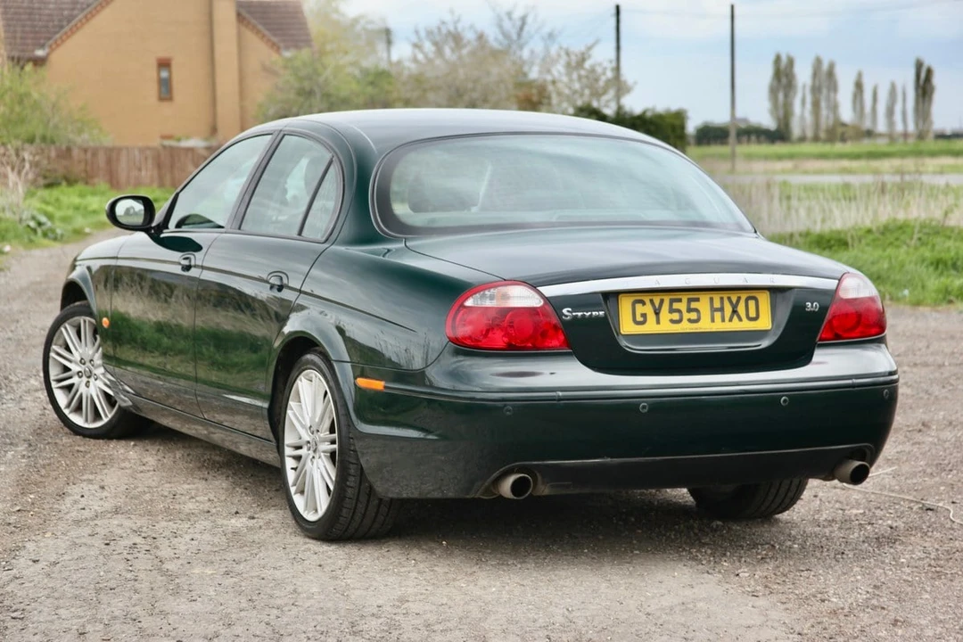 2005 Jaguar S-Type 2nd Gen - Image 10 of 30