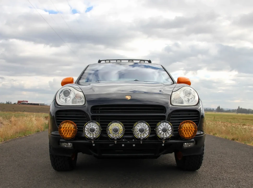 2005 Porsche 955/957 Cayenne Turbo - Image 2 of 6
