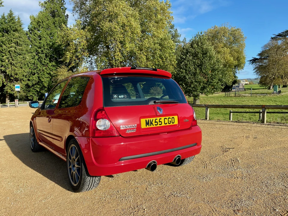 Renault Clio 2nd Gen - Image 15 of 31