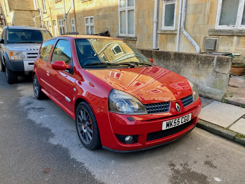 Renault Clio 2nd Gen - Image 12 of 31
