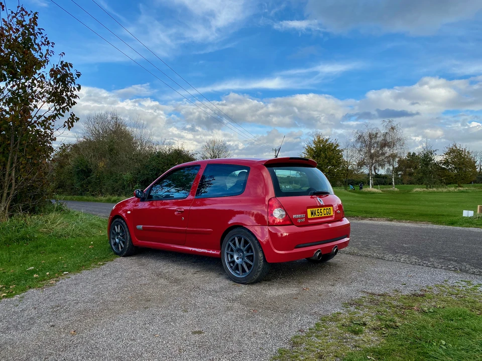 Renault Clio 2nd Gen - Image 11 of 31