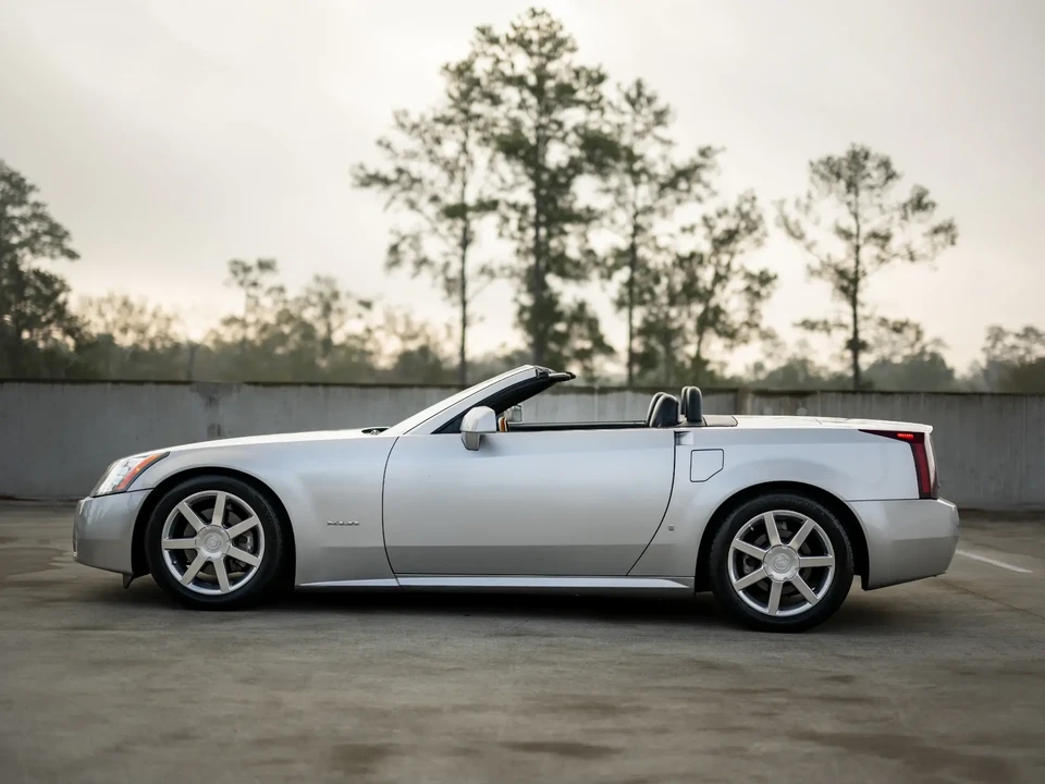 2006 Cadillac XLR - Image 3 of 6