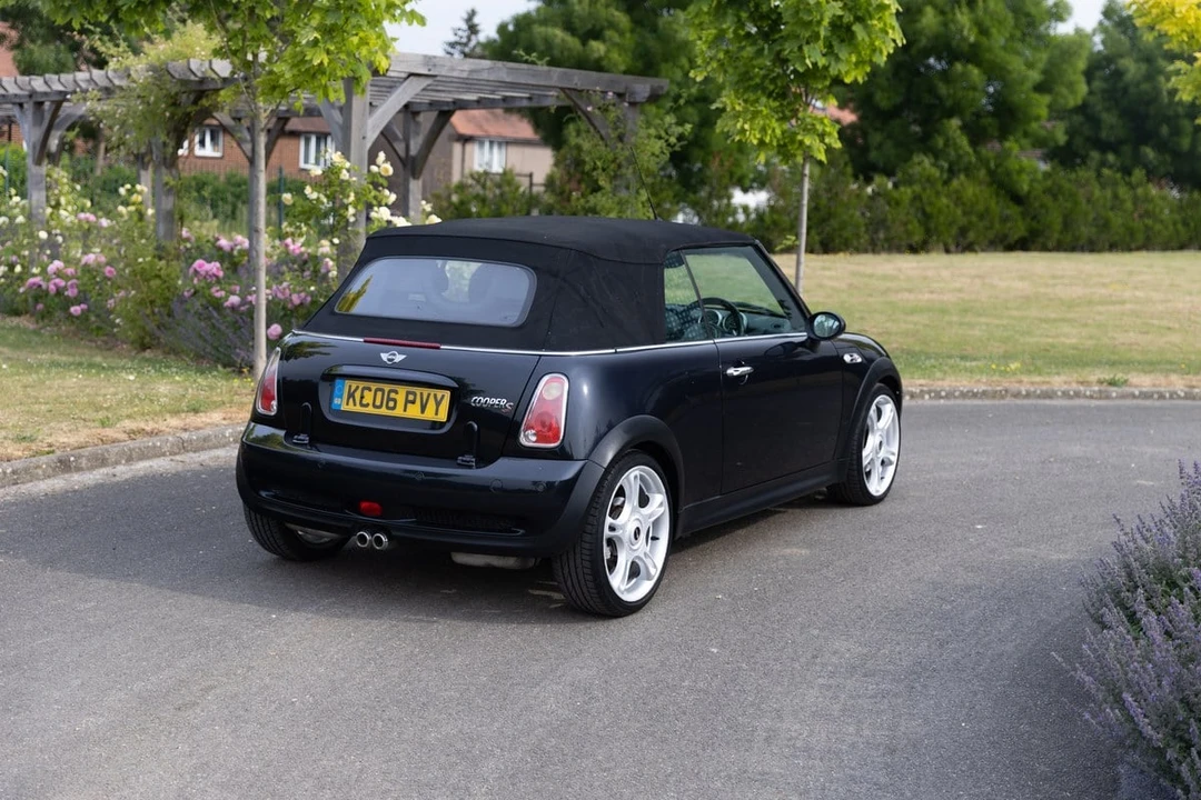 2006 Mini Mini Cooper S 1st Gen - Image 11 of 30