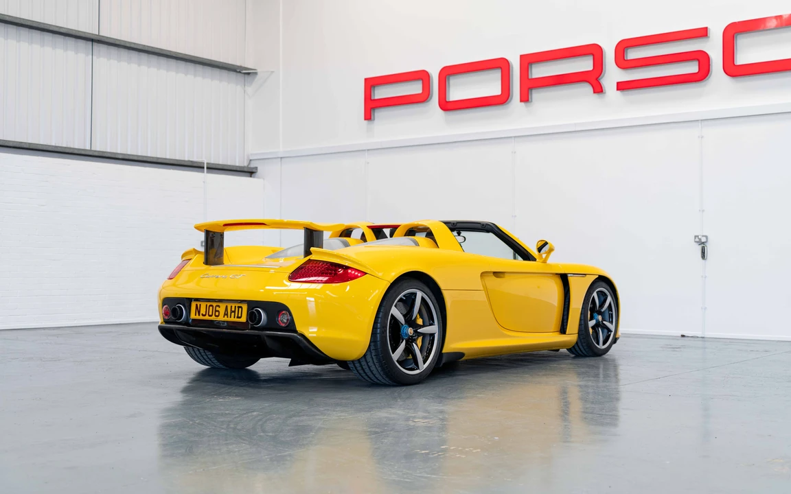 2006 Porsche Carrera GT - Image 13 of 31