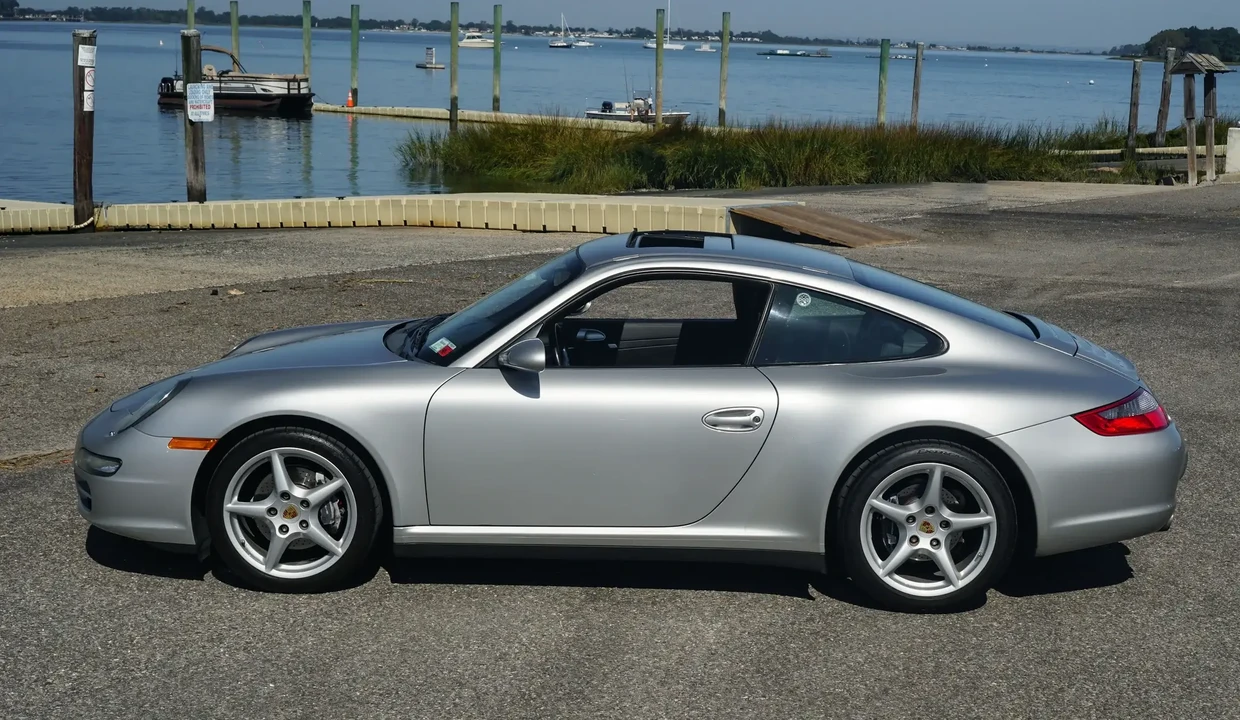 2006 Porsche 997 Carrera 4 - Image 6 of 6