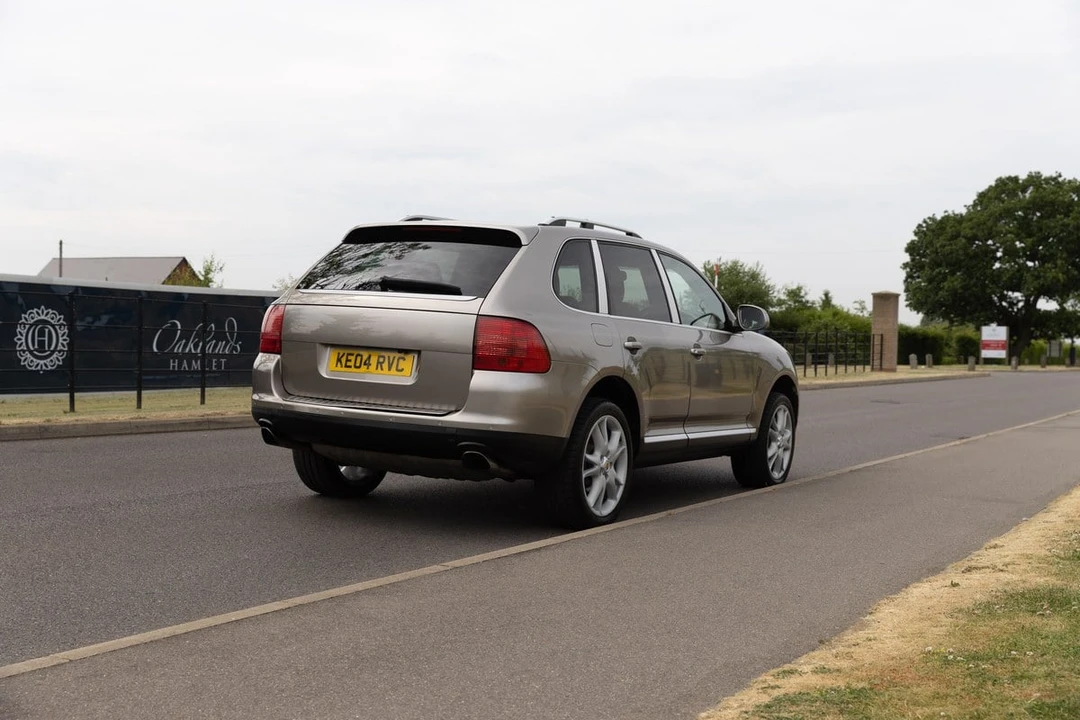 2004 Porsche 955/957 Cayenne - Image 13 of 30