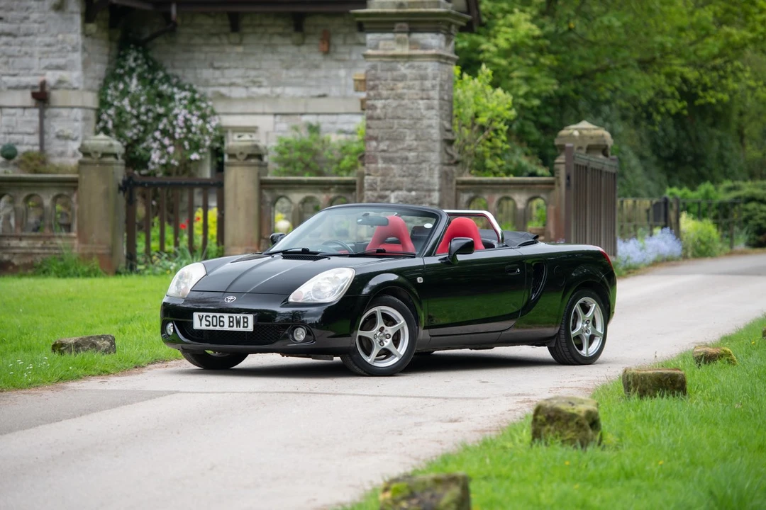 2006 Toyota MR2 Spyder/MR-S - Image 4 of 30