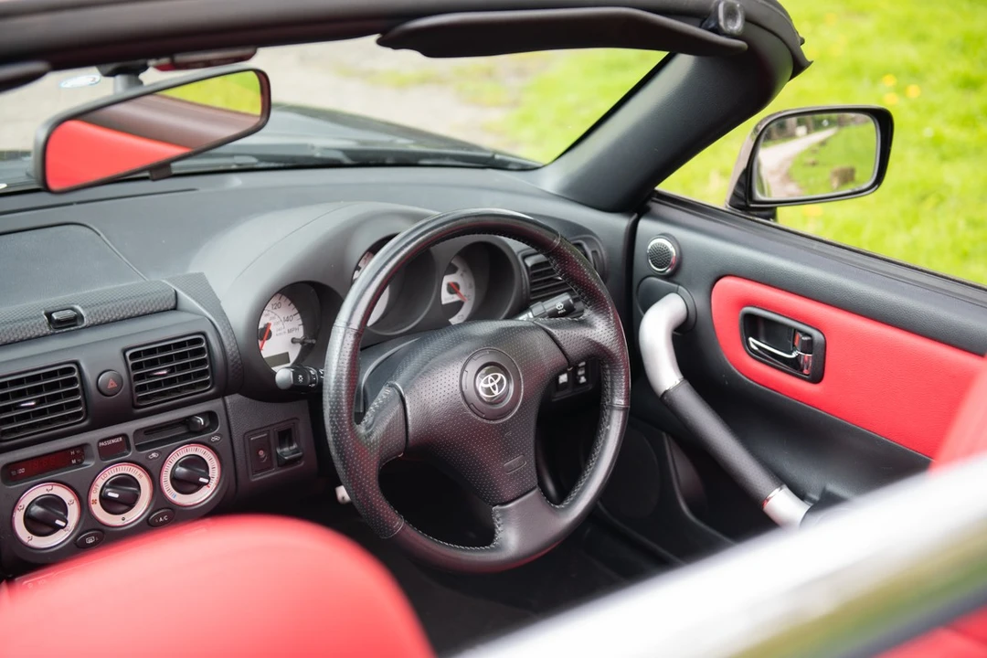 2006 Toyota MR2 Spyder/MR-S - Image 21 of 30