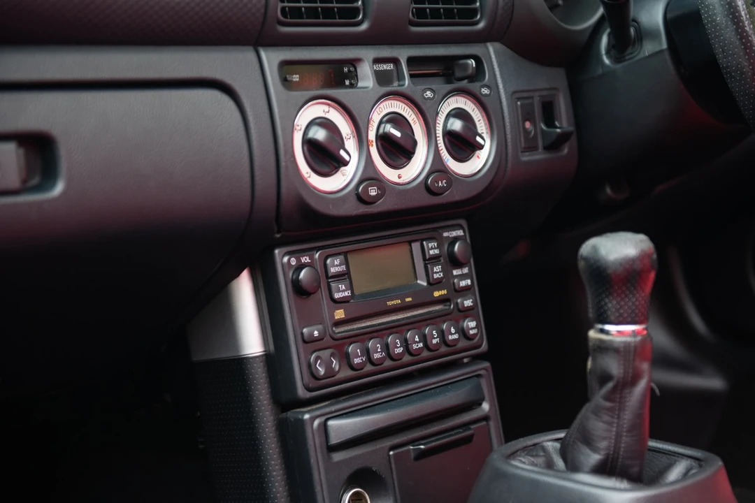 2006 Toyota MR2 Spyder/MR-S - Image 29 of 30