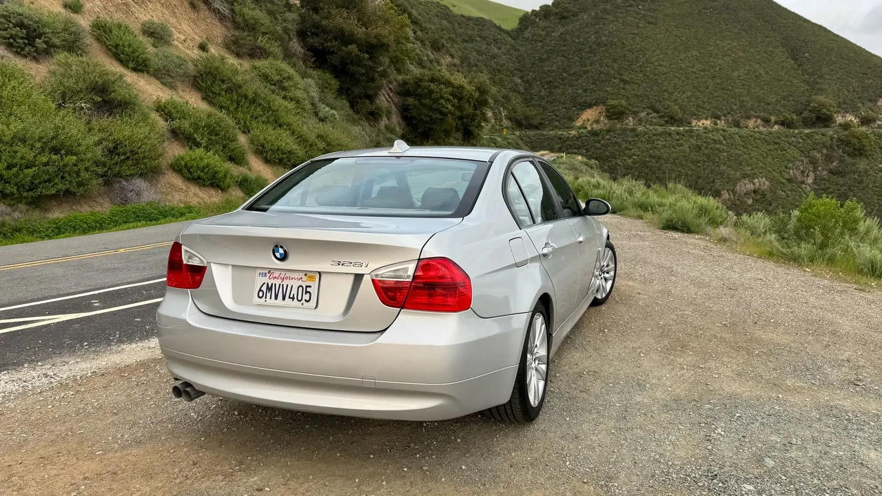 2007 BMW E90 3 Series Sedan - Image 4 of 6