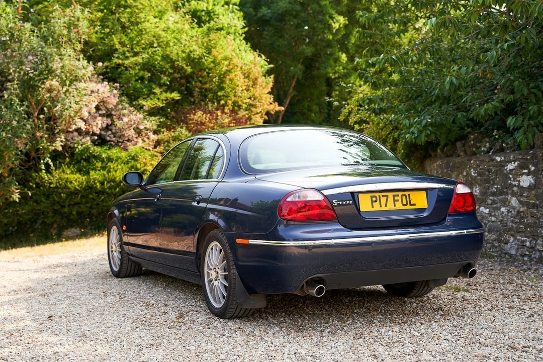 2007 Jaguar S-Type 2nd Gen - Image 17 of 30