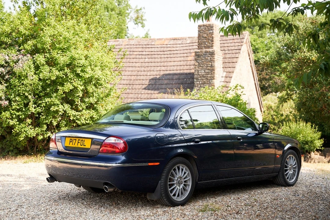 2007 Jaguar S-Type 2nd Gen - Image 11 of 30