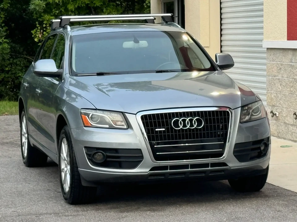2010 Audi 8R Q5 - Image 2 of 6