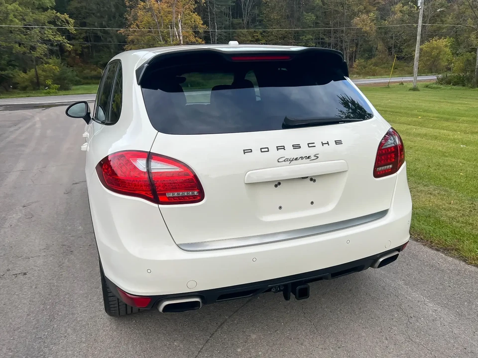 2011 Porsche 958 Cayenne S - Image 6 of 6