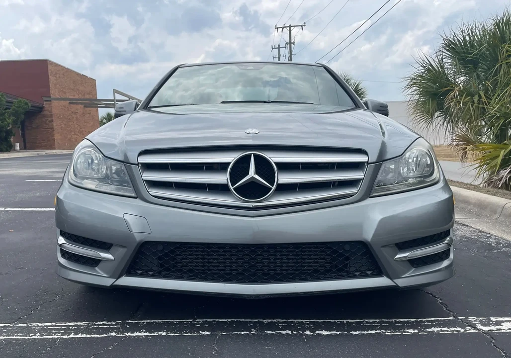 2012 Mercedes-Benz W204 C-Class - Image 2 of 6