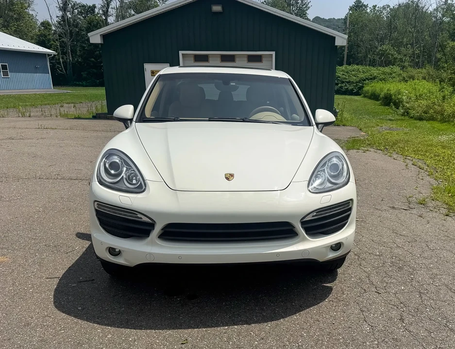 2012 Porsche 958 Cayenne S - Image 1 of 6