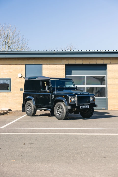 2013 Land Rover Defender 90 - Image 9 of 31
